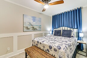 Pool, Tennis & Gym: Resort Condo in Hilton Head!