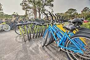 Pool, Tennis & Gym: Resort Condo in Hilton Head!