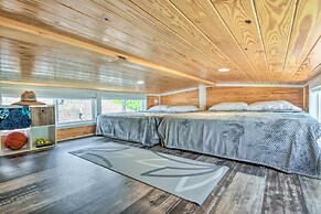 Lakeside Tiny Home Retreat w/ Pool & Hot Tub