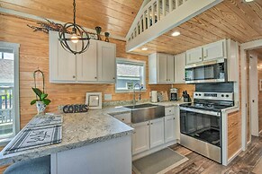 Lakeside Tiny Home Retreat w/ Pool & Hot Tub