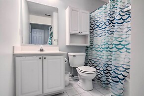 Ocean View Resort Condo w/ Pool Access & Bay Views