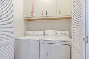 Private Waterfront Lake Oconee Escape w/ Dock!