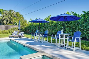 Pool & Spa: Luxe Home in Naples!