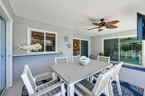 Pool & Spa: Luxe Home in Naples!