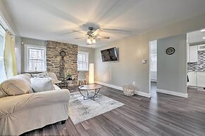 ~ 1 Mi to Lake Carobeth: Cozy & Modern Retreat!