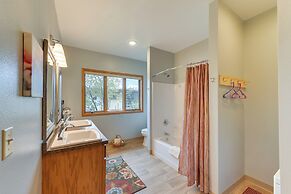 Spacious Home 10 Minutes to Ten Sleep Canyon!