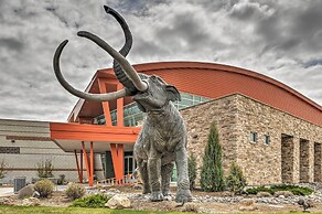 Spacious Home 10 Minutes to Ten Sleep Canyon!