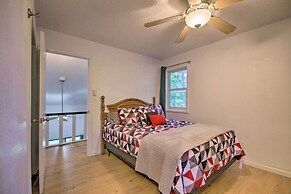 Stylish Eldon Home w/ Grill: 1 Mile to Lake!