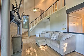 Stylish Eldon Home w/ Grill: 1 Mile to Lake!