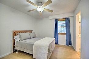 Stylish Eldon Home w/ Grill: 1 Mile to Lake!