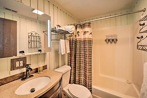 Chalet w/ Mtn Views & Golf Course Access!