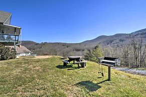 Chalet w/ Mtn Views & Golf Course Access!