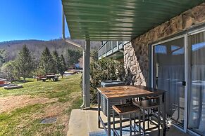 Chalet w/ Mtn Views & Golf Course Access!