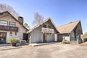 Chalet w/ Mtn Views & Golf Course Access!