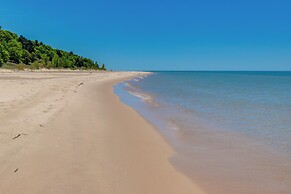 Mears Vacation Rental - Walk to Lake Michigan!
