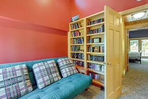 Mears Vacation Rental - Walk to Lake Michigan!