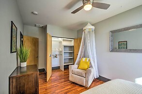 Luxury Lodge on 45 Acres: Patio, Deck & Views!