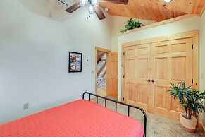 Large Deck & Shared Dock: Cabin on Kentucky Lake!