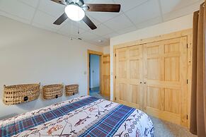 Large Deck & Shared Dock: Cabin on Kentucky Lake!