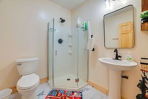 Large Deck & Shared Dock: Cabin on Kentucky Lake!