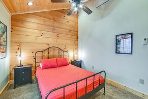 Large Deck & Shared Dock: Cabin on Kentucky Lake!