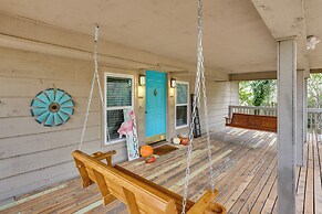 Views, Hot Tub & Golf Access: Hot Springs Home!