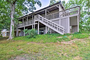 Views, Hot Tub & Golf Access: Hot Springs Home!
