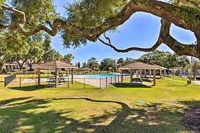 Views, Hot Tub & Golf Access: Hot Springs Home!
