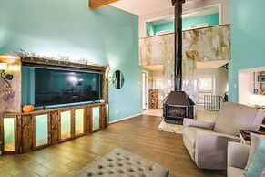 Views, Hot Tub & Golf Access: Hot Springs Home!