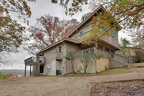 Views, Hot Tub & Golf Access: Hot Springs Home!