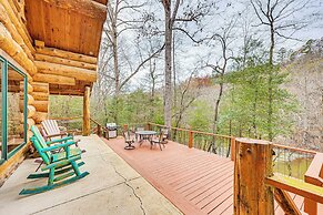 Fish, Boat & Hike: Pet-friendly Cabin in Arkansas