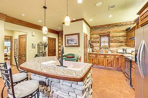 Fish, Boat & Hike: Pet-friendly Cabin in Arkansas