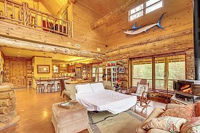 Fish, Boat & Hike: Pet-friendly Cabin in Arkansas