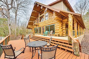 Fish, Boat & Hike: Pet-friendly Cabin in Arkansas