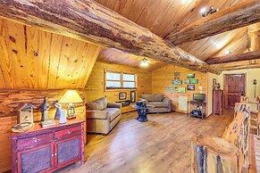 Fish, Boat & Hike: Pet-friendly Cabin in Arkansas