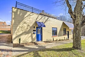 Sleek Wytheville Apartment Near Food + Drink!