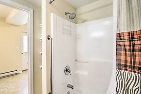 Montana's Emigrant Peaks Getaway: Apt w/ Mtn Views