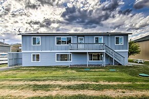 Montana's Emigrant Peaks Getaway: Apt w/ Mtn Views