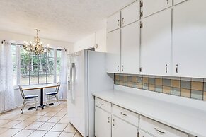 Steps to Beach: Carrabelle Family Home w/ Patio!