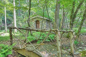 Georgia Home w/ 2 Fire Pits & Creek Access!
