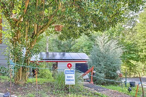 Georgia Home w/ 2 Fire Pits & Creek Access!