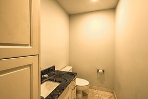 Luxury St. Thomas Condo: Ocean View + Beach Access