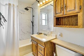 8 Mi to State Farm Stadium: Home in Youngtown