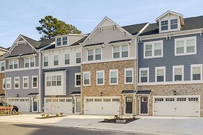 4 Mi to Ocean City Beach: Large Family Townhome