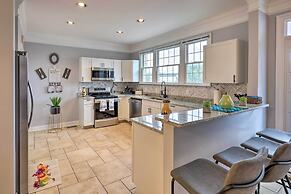 Dayton House w/ Private Hot Tub, Patio, Grill