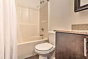 Retreat W/game Room & Deck, 1 Mi to Camelback