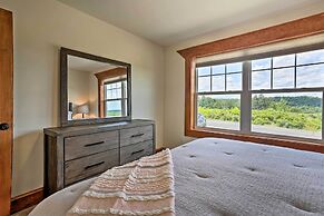 Retreat W/game Room & Deck, 1 Mi to Camelback