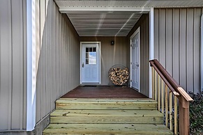 Retreat W/game Room & Deck, 1 Mi to Camelback