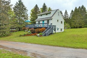 9 Mi to Skiing: Catskills Casita w/ Mountain Views