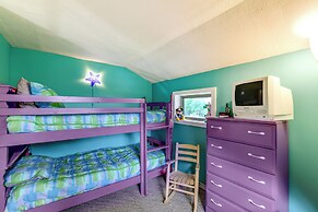 9 Mi to Skiing: Catskills Casita w/ Mountain Views